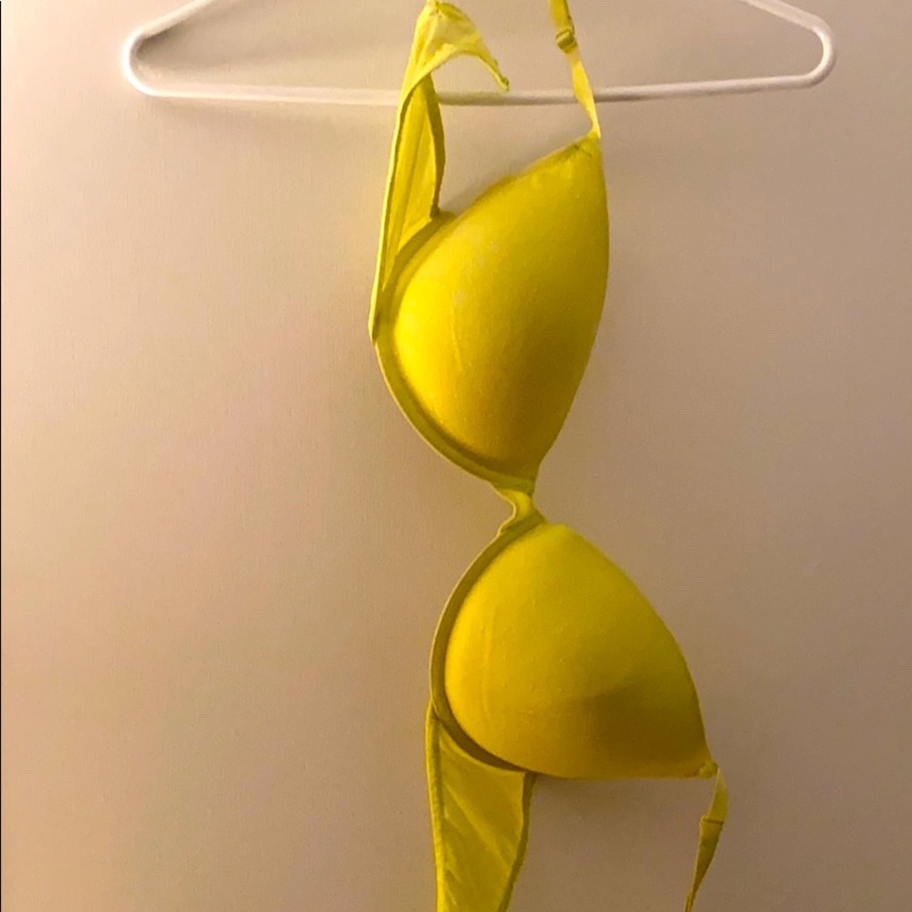 Bra 38D